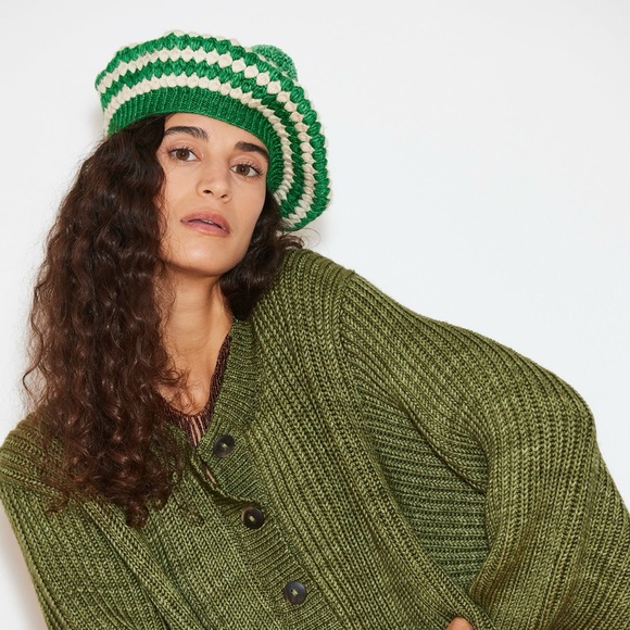 stunning Misha & Puff Edie Crochet Beret in Bottle Green 💚 - Picture 1 of 3